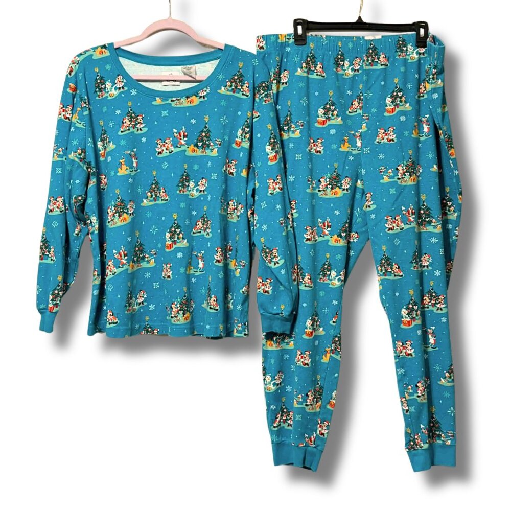 Disney Christmas Pajama Set – Women’s Size 1X – 2-Piece Holiday Sleepwear